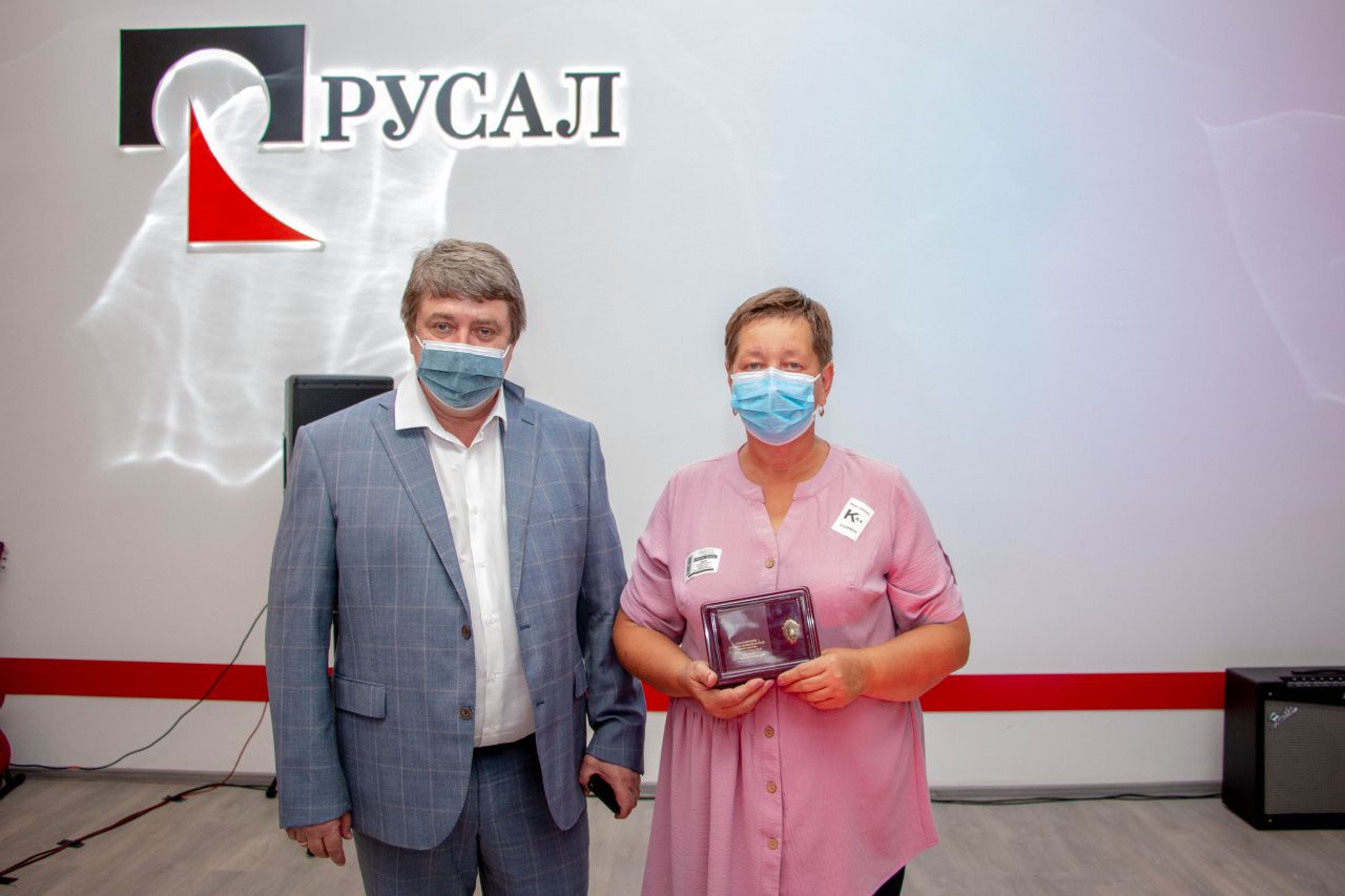 Почетное звание в женские руки